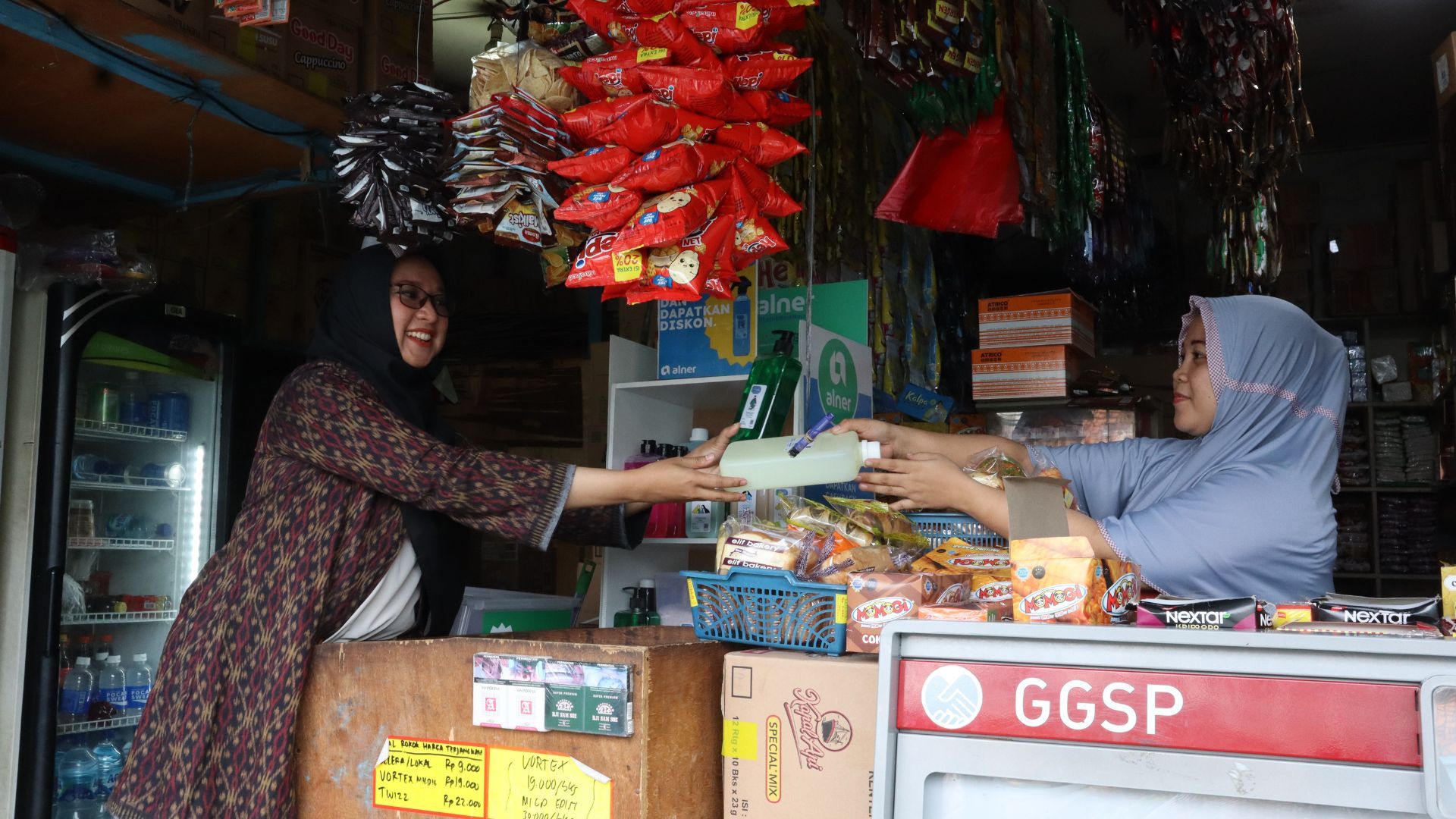 Sunsilk, Dove and Lifebuoy refill station in Bangladesh.