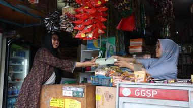 Sunsilk, Dove and Lifebuoy refill station in Bangladesh.