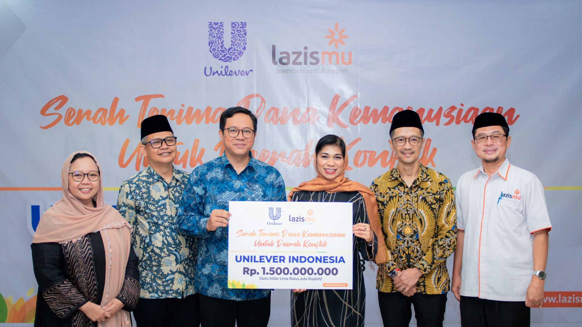 Lazismu Terima Amanah Dana Kemanusiaan Senilai Rp 1,5 Miliar dari Unilever Indonesia